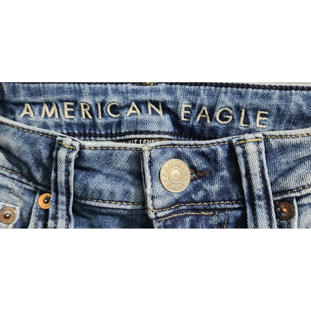 American Eagle Outfitters Men’s Slim Straight Jeans - Light Blue Wash